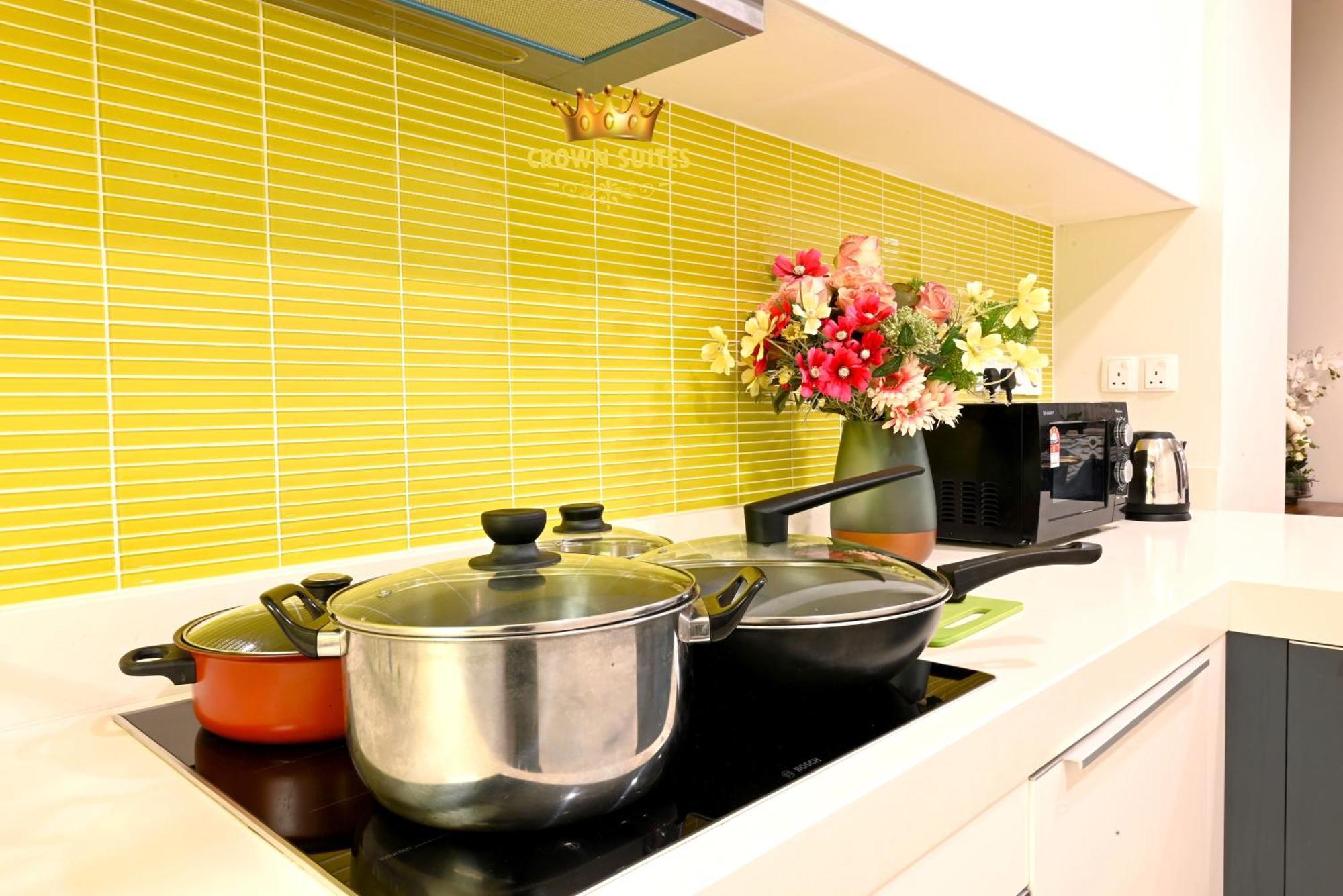 Crown Suites Tropicana Klcc Kuala Lumpur City Center Екстериор снимка